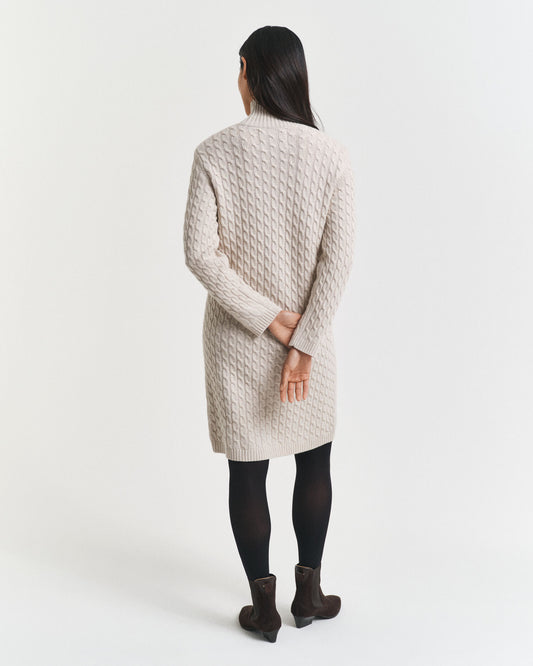 Robe en maille torsadée