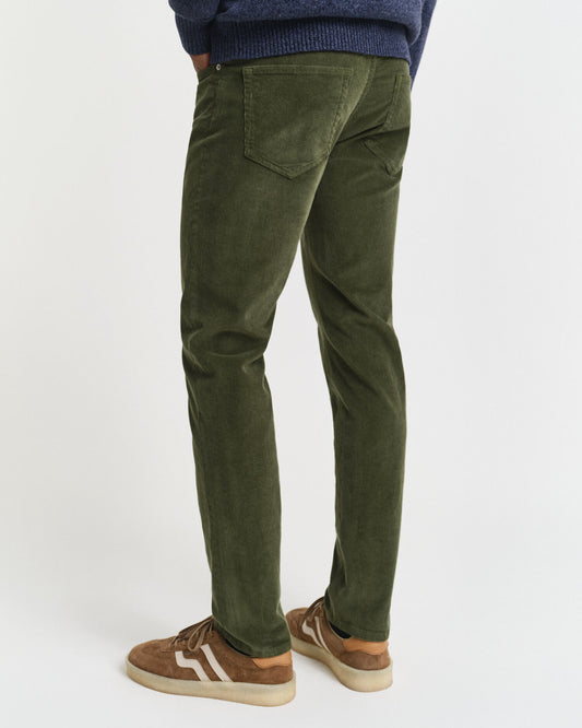 Schmal geschnittene Cordjeans