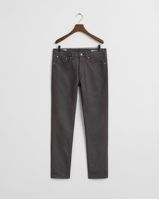 Jean en twill souple coupe ajustée
