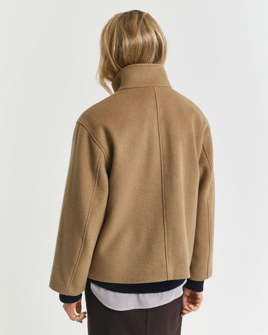 Kurze Wolljacke mit Reißverschluss