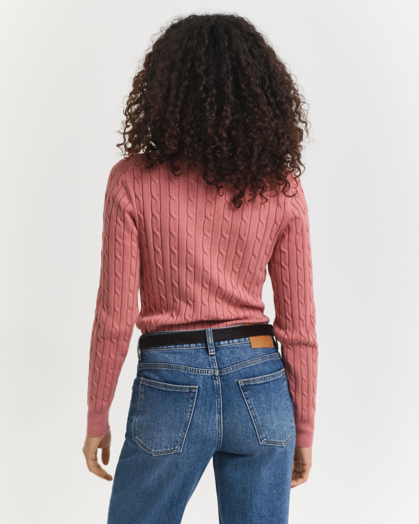 Pullover aus Stretch-Baumwolle mit Zopfmuster und V-Ausschnitt