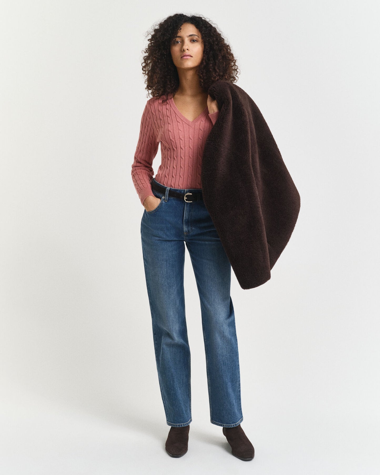 Pullover aus Stretch-Baumwolle mit Zopfmuster und V-Ausschnitt