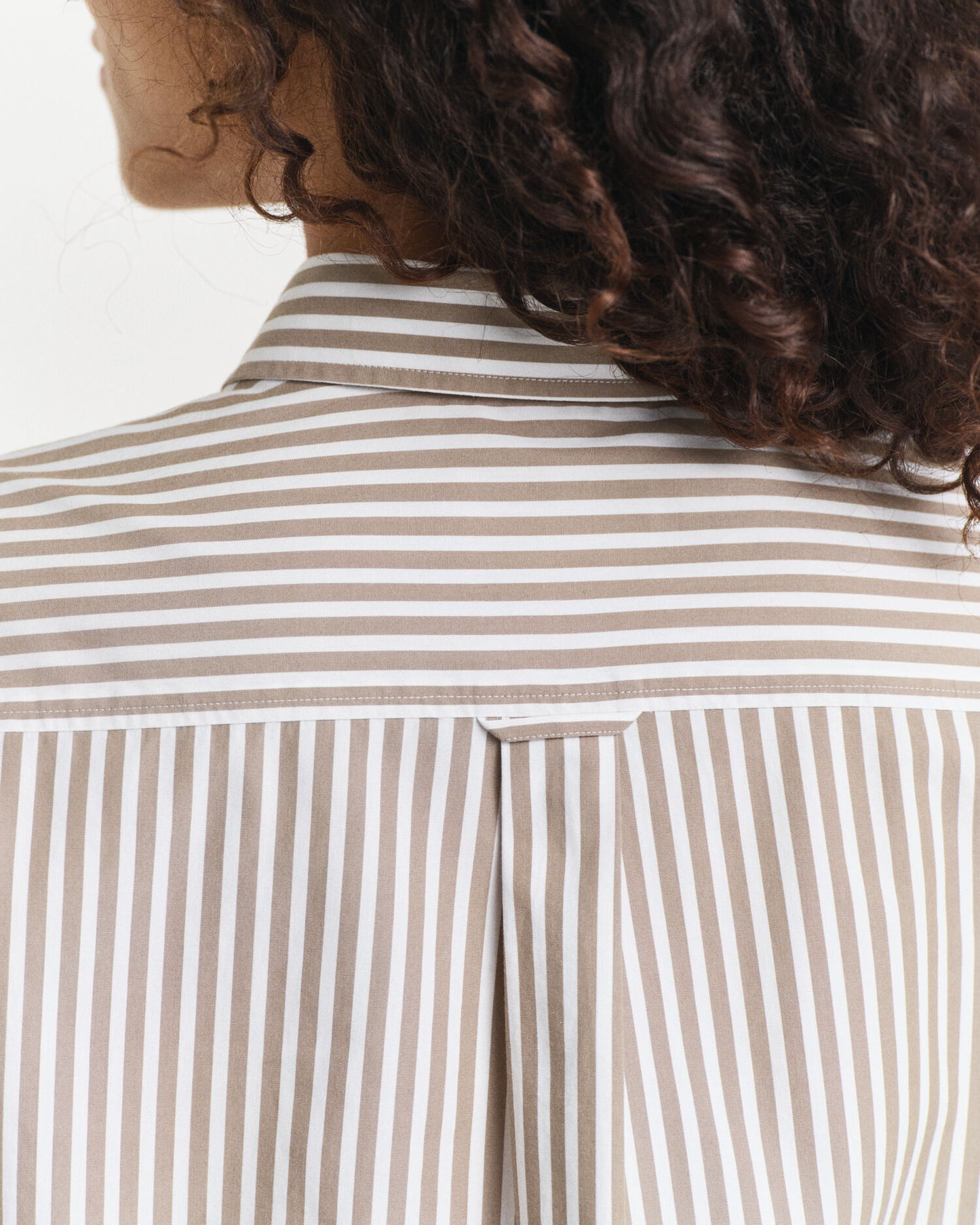 Chemise classique en popeline à rayures coupe droite