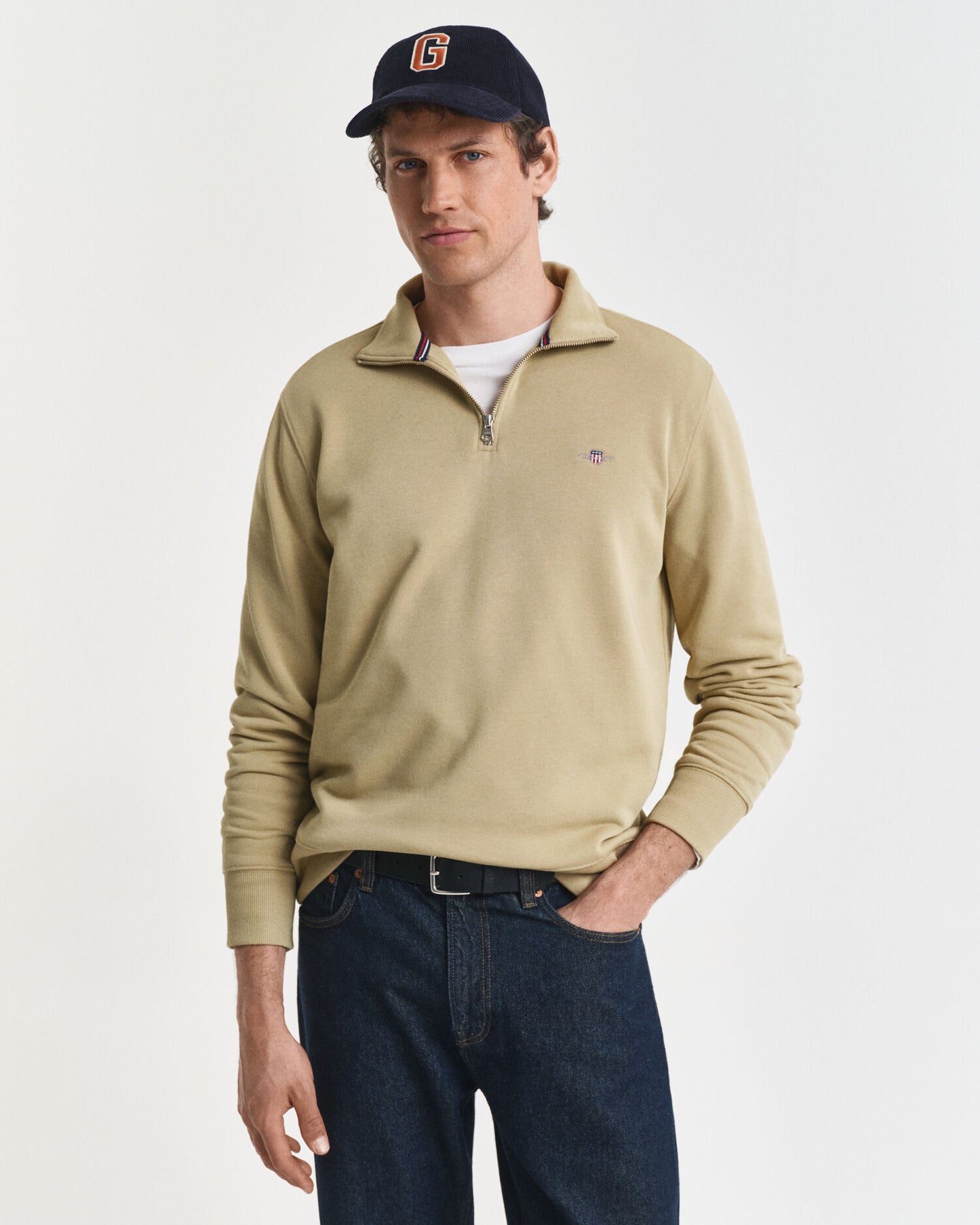 Shield Half-Zip-Sweatshirt