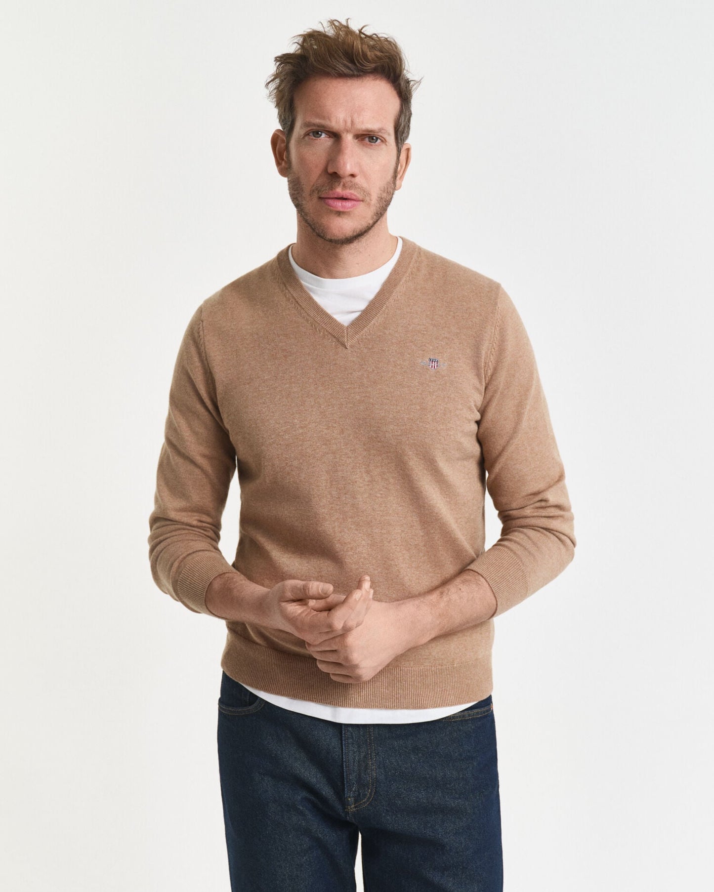 Pull classique en coton à col en V