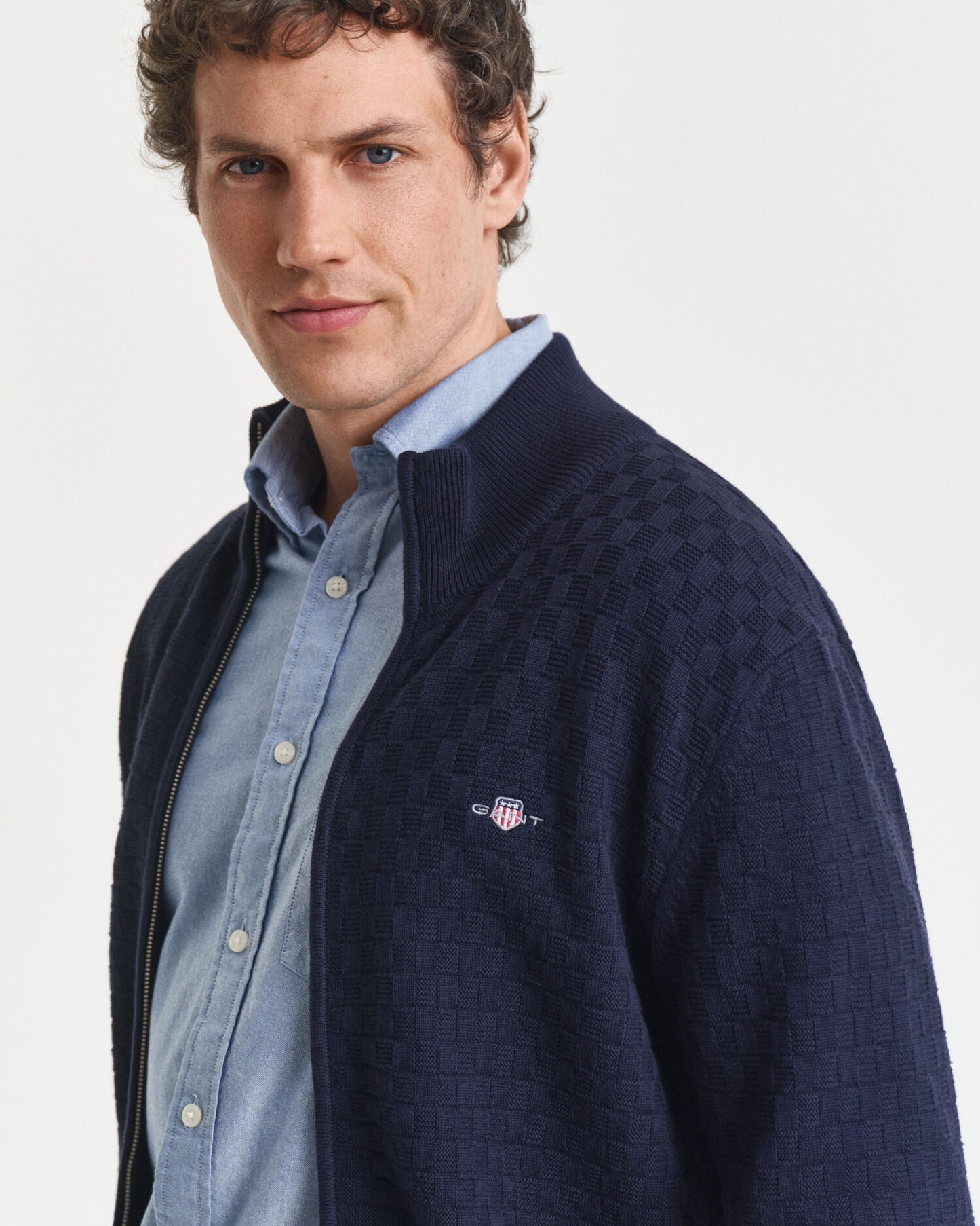 Pull zippé micro texturé