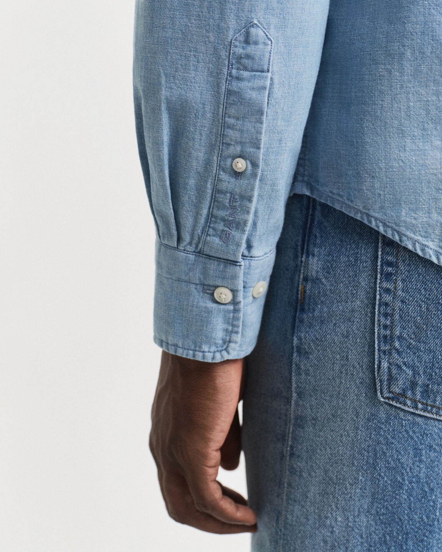Chemise en chambray indigo coupe droite