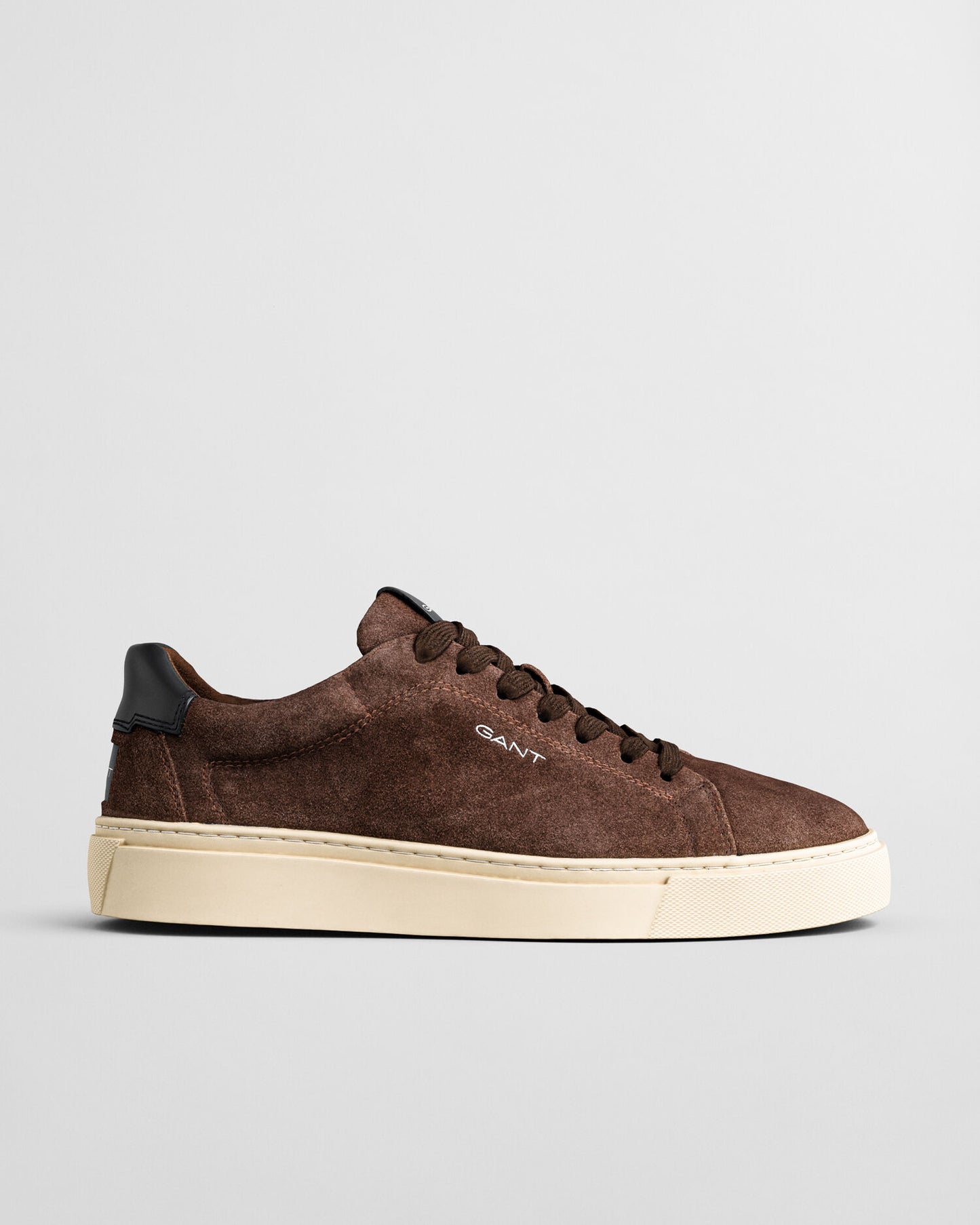 Baskets en daim McJulien