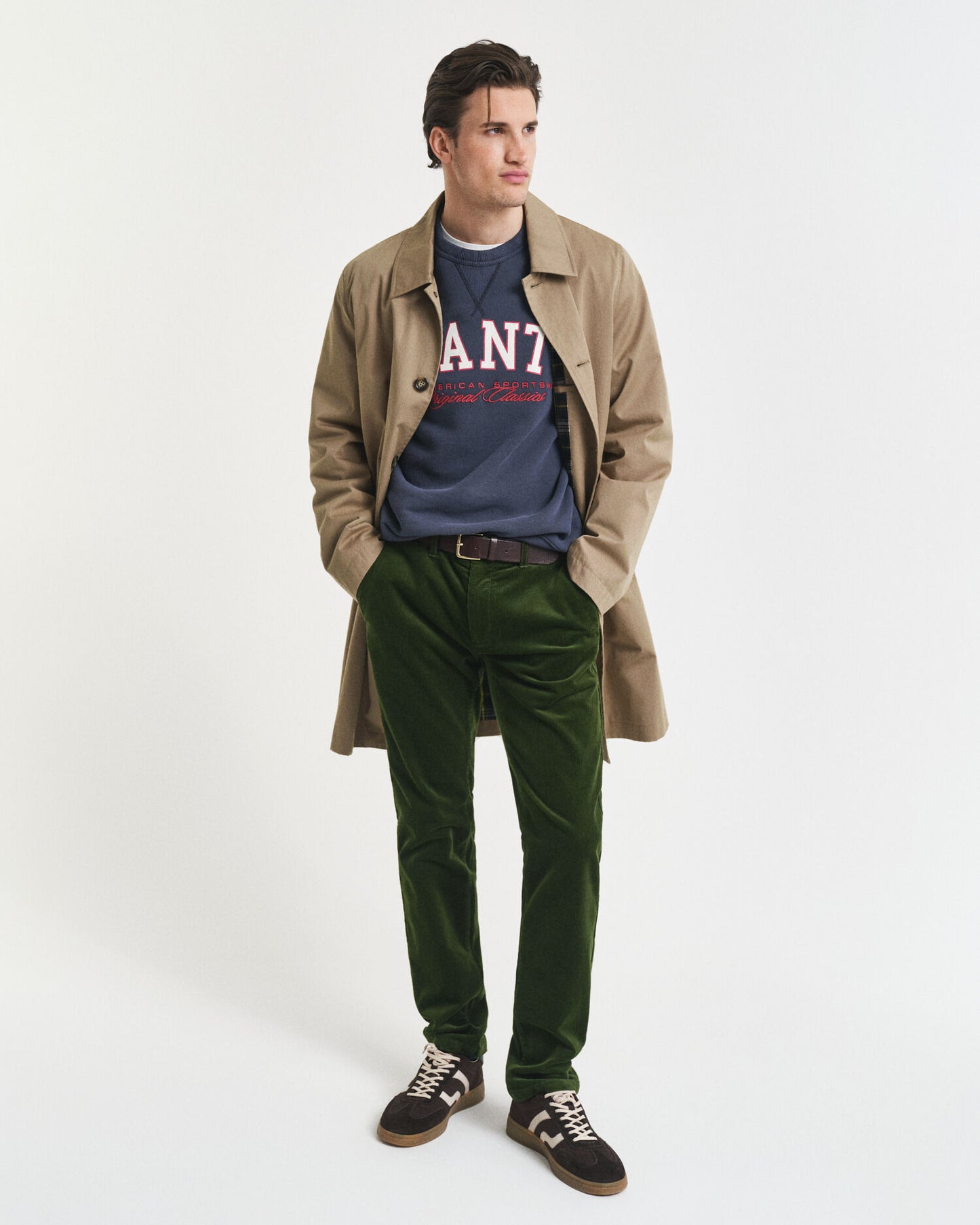 Chino en velours côtelé coupe slim