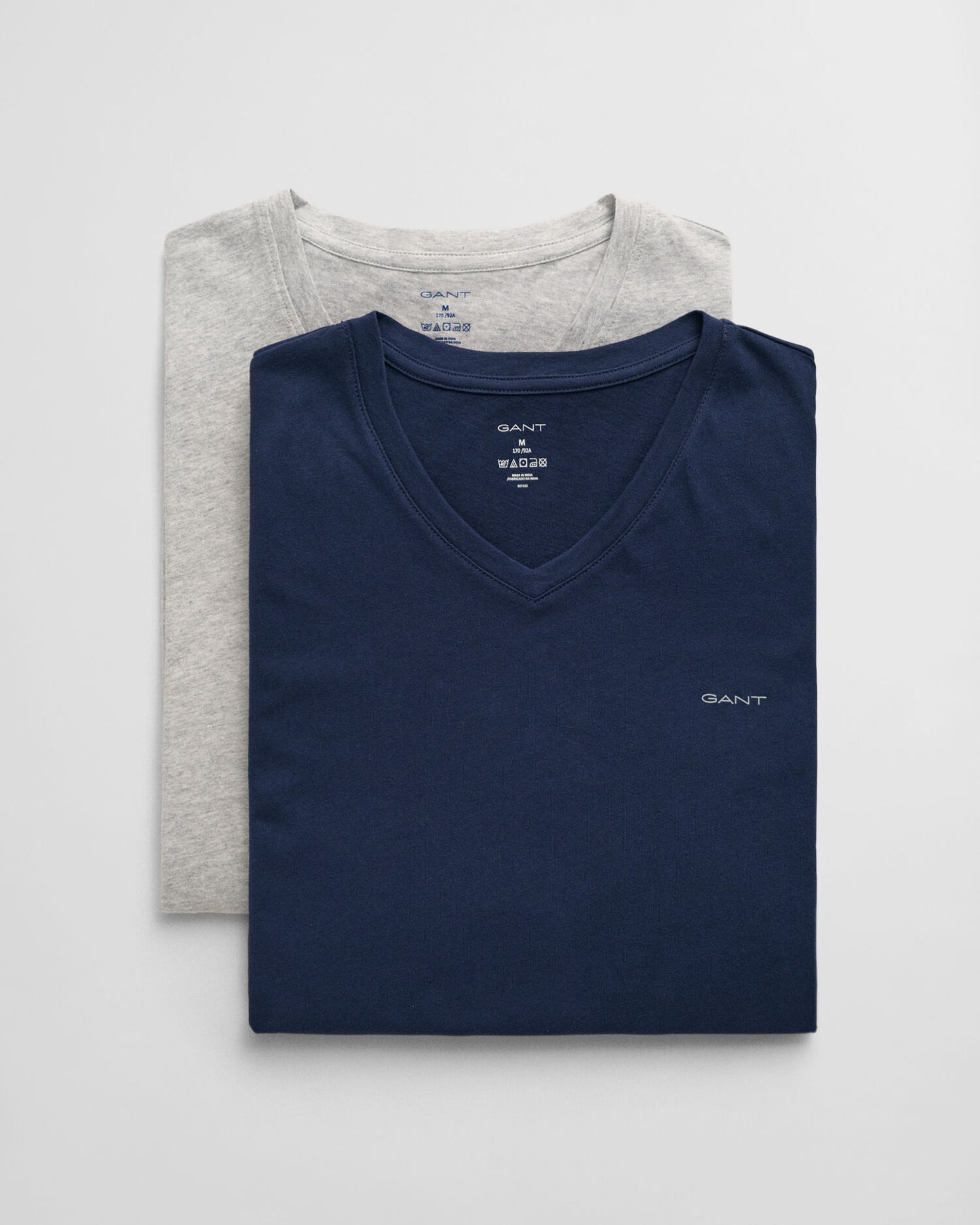 Lot de 2 t-shirts à col en V