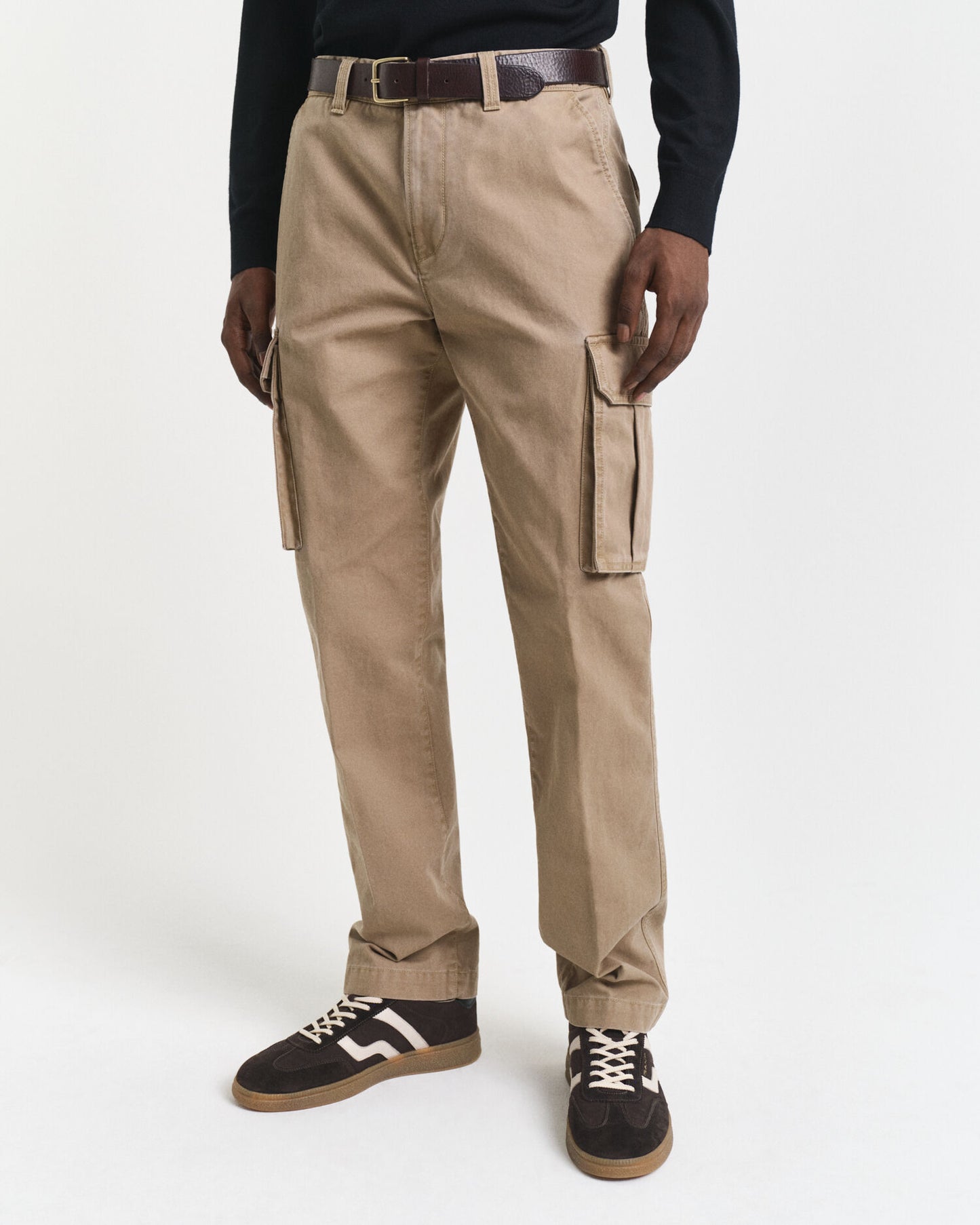 Pantalon cargo en sergé de coton coupe droite